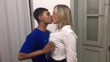 Aluno comendo professora madura muito gotosa